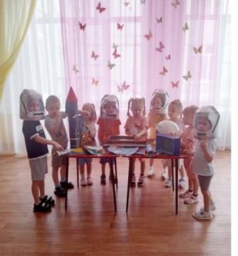 день космонавтики